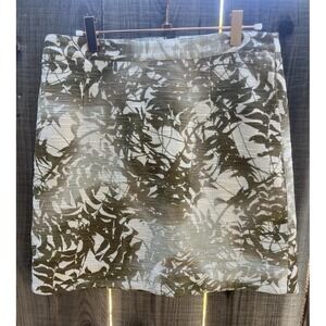Banana Republic Heritage Women's Mini Skirt Sz 4 Green Ivory Leaf Design Lined